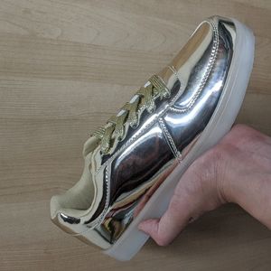 Women's 7 mods LED sneakers low top lace up gold